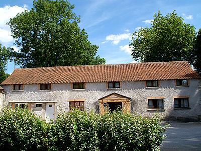 Logis - Auberge Du Colombier Guînes Kültér fotó